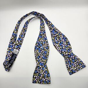 Beau Ties LTD Vermont Floral Spring Botanical 100% Silk Bowtie 40.75x2 3/8"